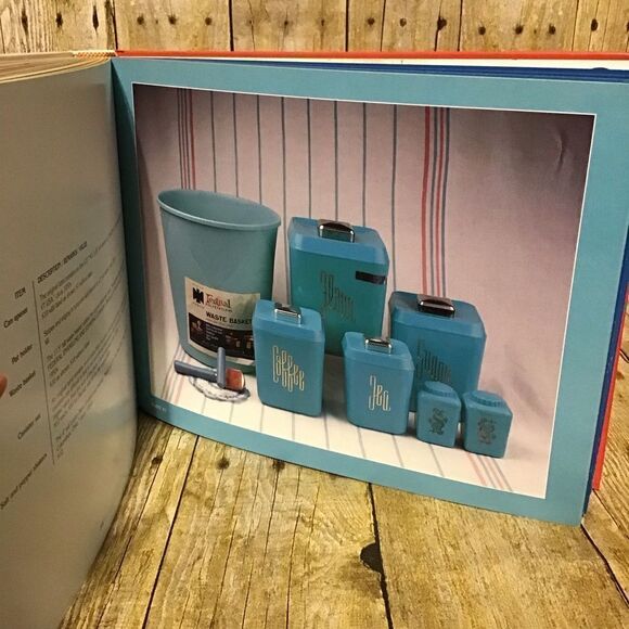 Kitchen Treasures with Price Guide Barbara E. Mauzy - Picture 7 of 8